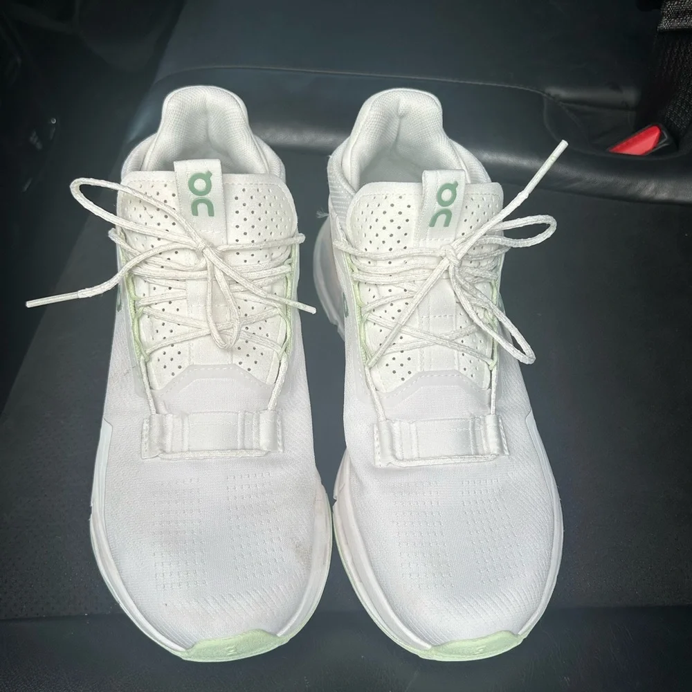 On Running White and Light Green Athletic Shoes - Picture 4 of 6